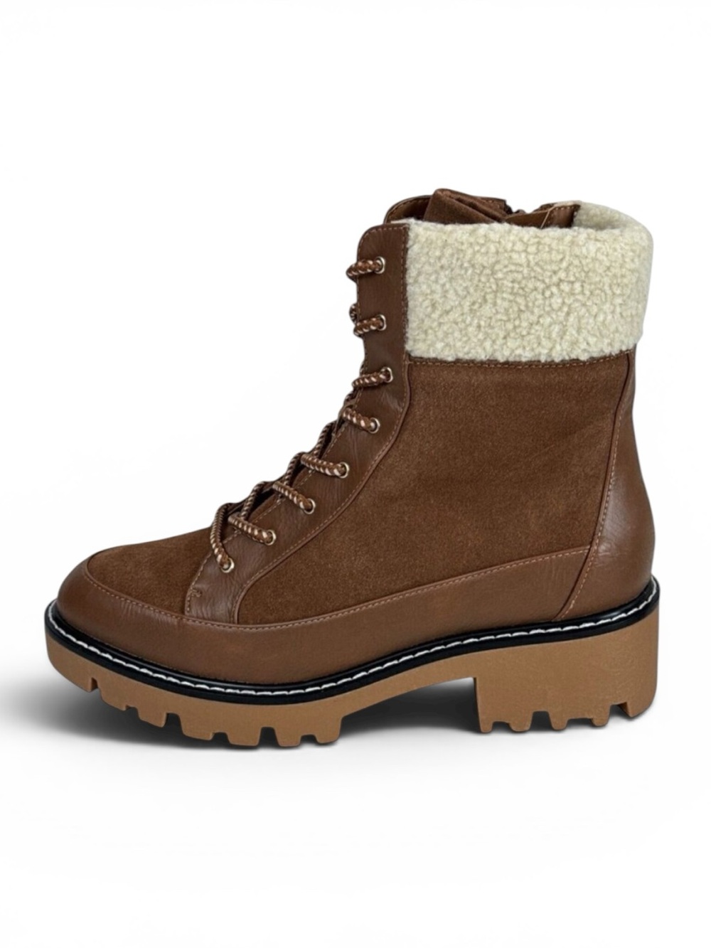Violet & Red NWOB Women's 9.5M Alexa Suede‎ Leather Combat Boot Brown Lug Sole